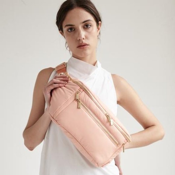 caraa sling bag